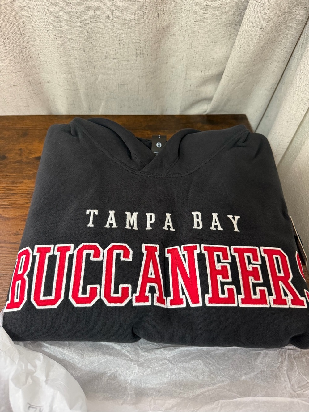 Lululemon x NFL Tampa Bay Buccaneers Steady State Pullover Hoodie Black S NWT